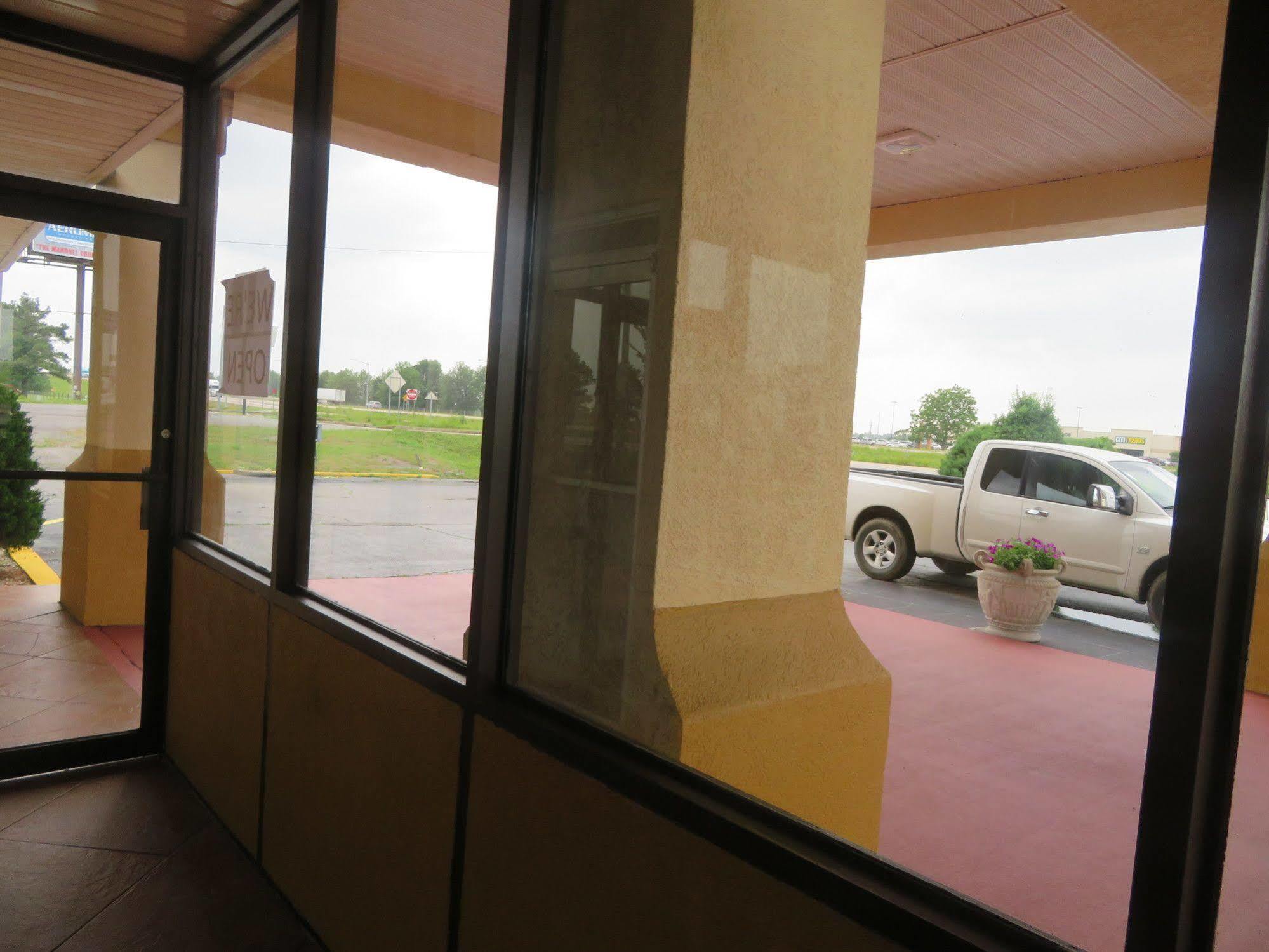 Days Inn By Wyndham Blytheville Exterior photo