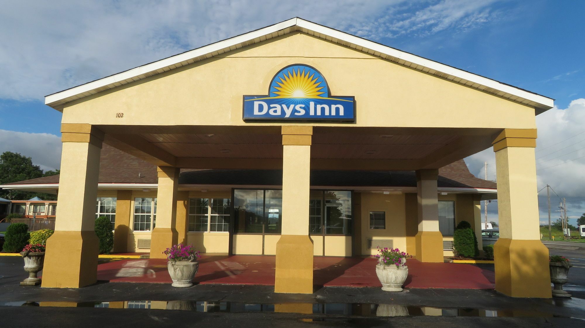 Days Inn By Wyndham Blytheville Exterior photo